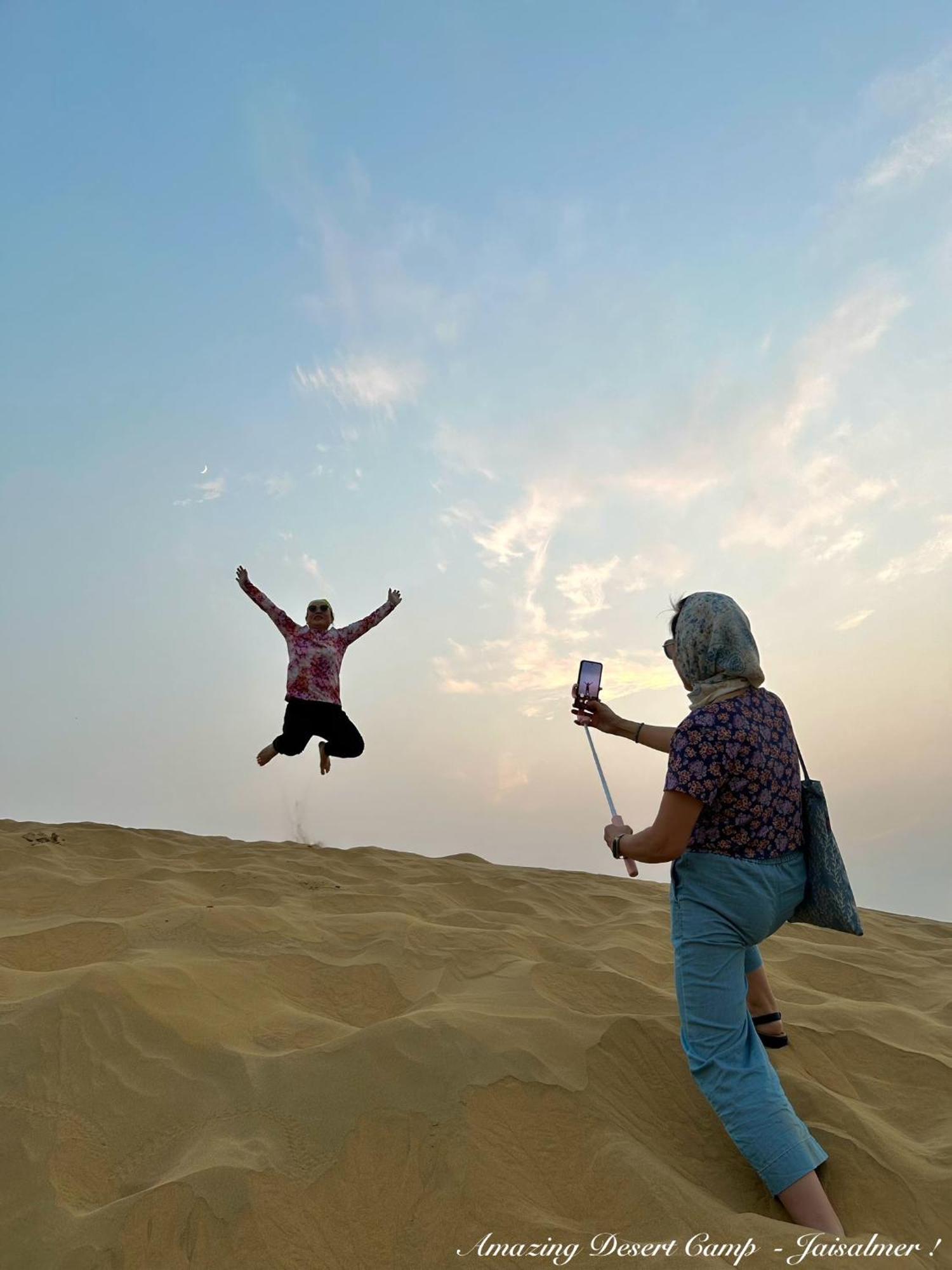Amazing Desert Camp ไจซัลเมอร์ ภายนอก รูปภาพ