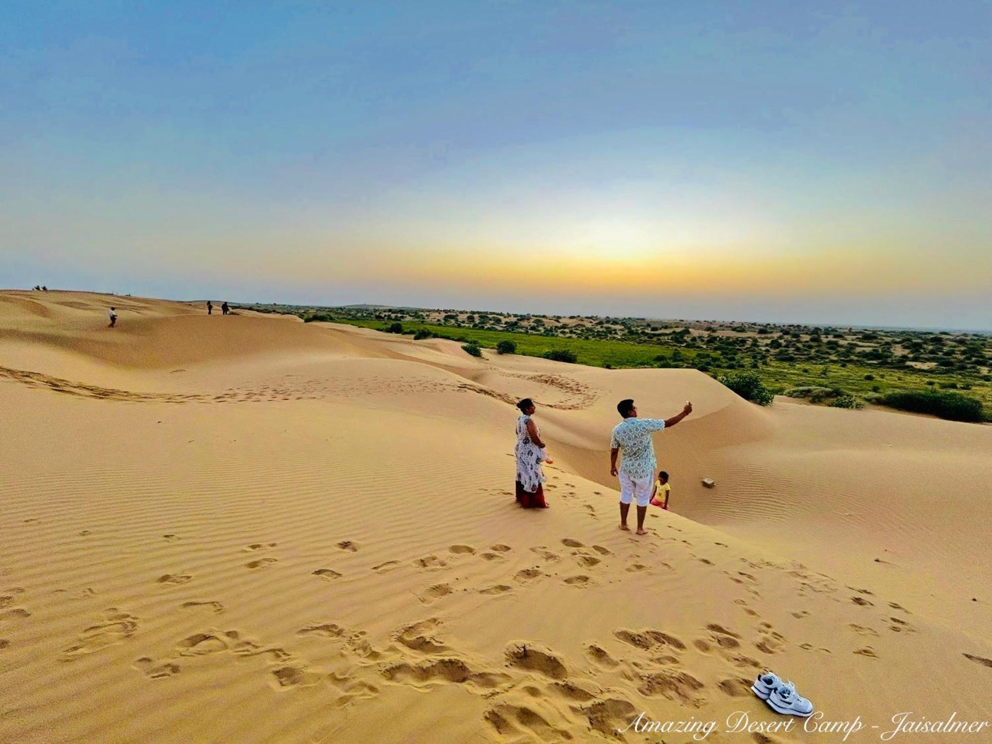 Amazing Desert Camp Hotel ไจซัลเมอร์ ภายนอก รูปภาพ